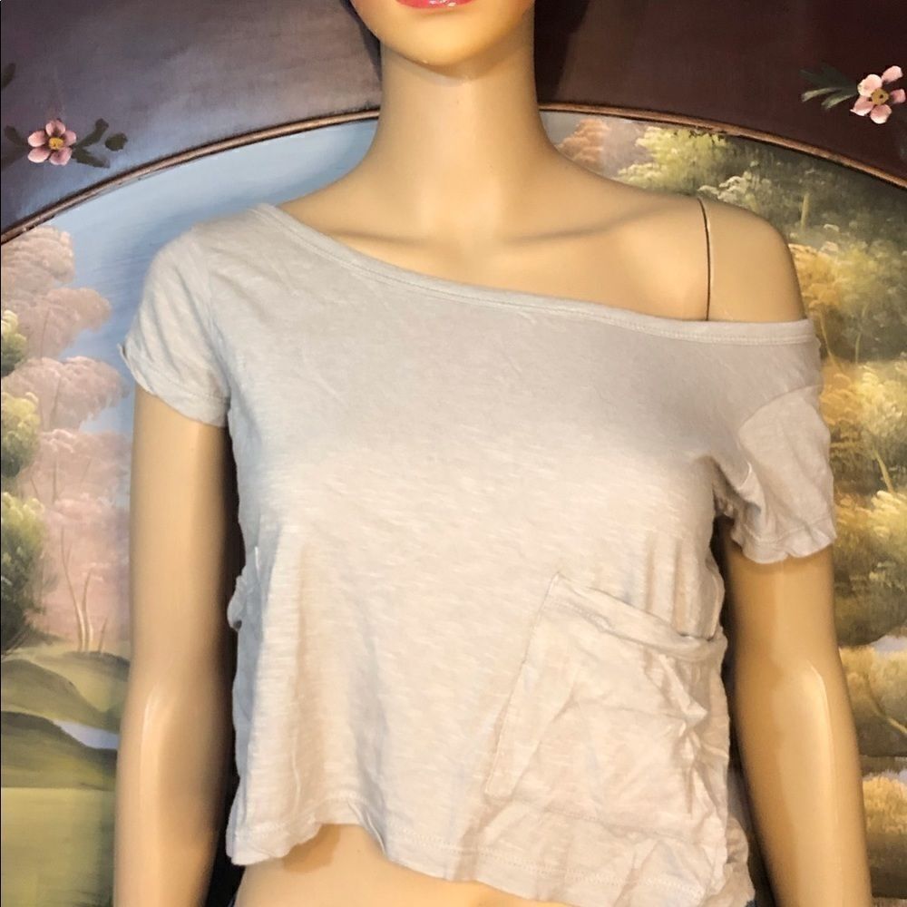 One Step Up JuniorsโTan Crop Top Sz M
